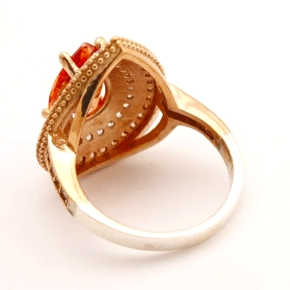 Pear Shape Honey Topaz Embellished Oval two-tone 14k RG - Picture 6 of 16